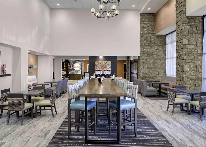 Hampton East 3* Flagstaff