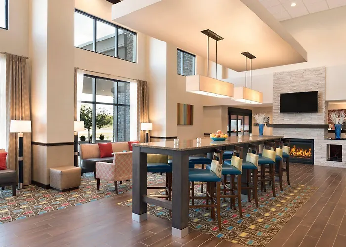 Hampton East Hotel 3*